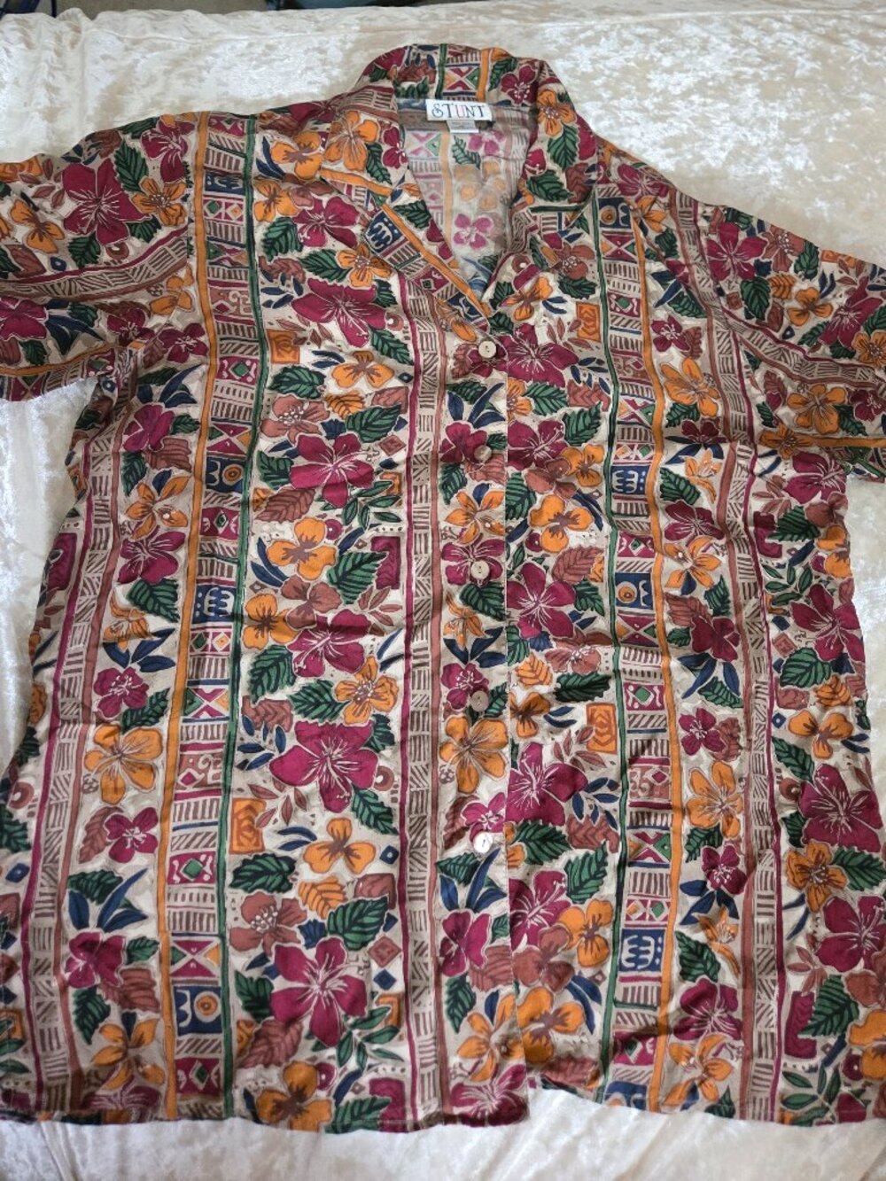 STUNT 100% Silk Hawaiian Floral Camp Shirt Men’s Medium Vintage Style